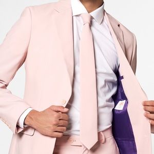 Brand New Oppo Men’s Blush Pink Suit